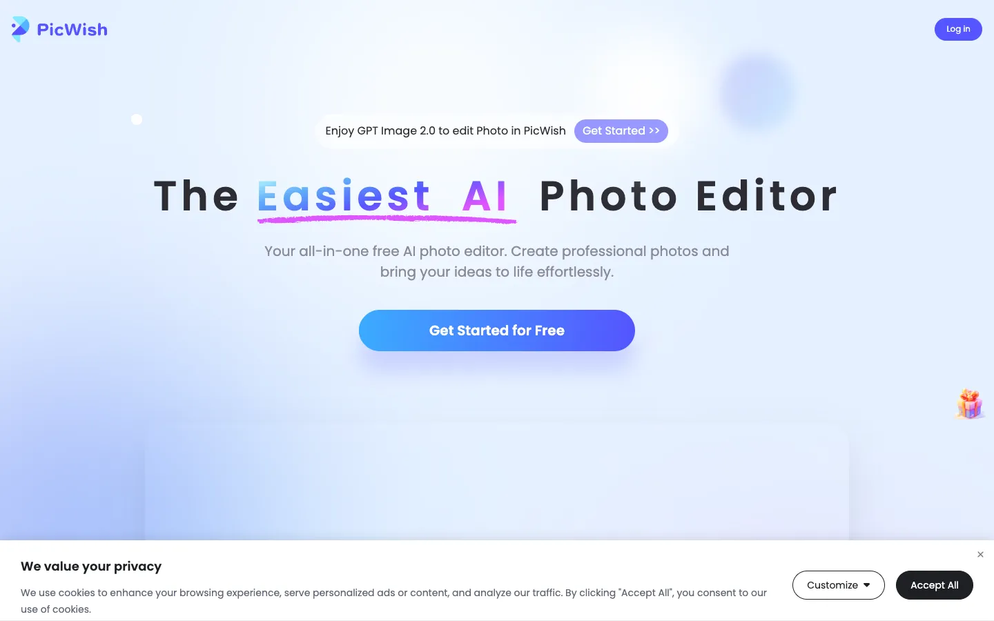 Screenshot of the PicWish homepage